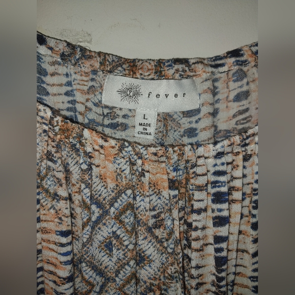 NWT!!! Boho Print Flutter Top. Size L. - Picture 3 of 5